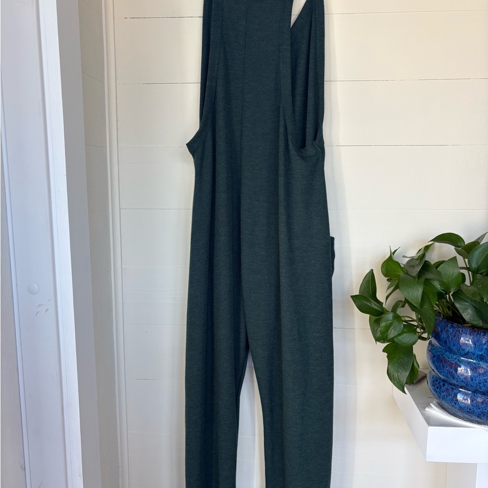 Waffle Knit Forest Green Sleeveless Jumpsuit - Picture 3 of 6